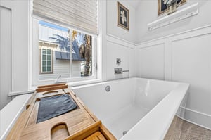 2nd Floor, Primary King Ensuite