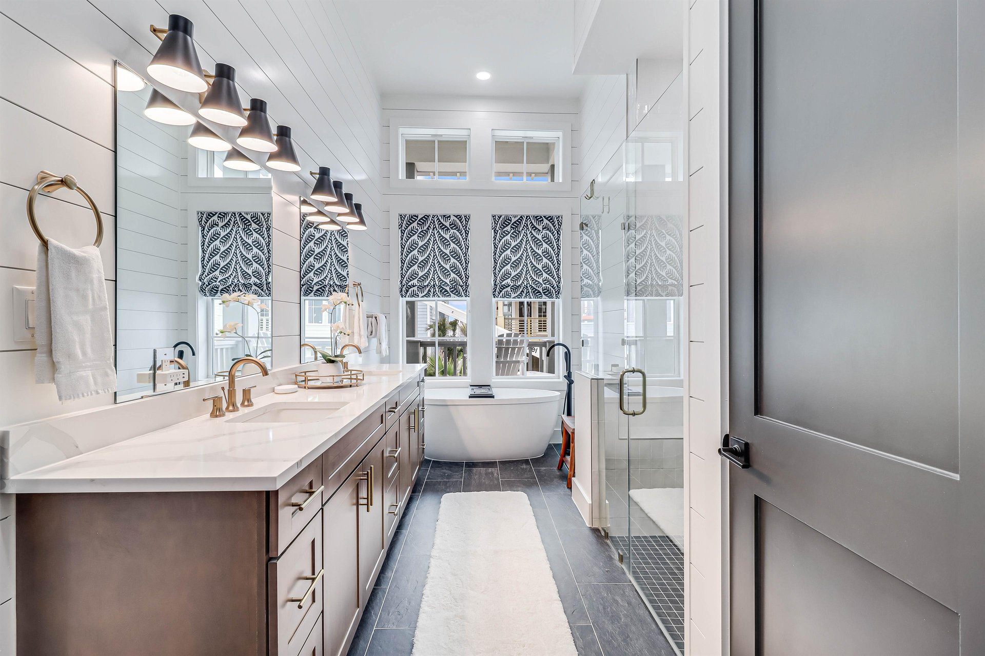 Primary King Bathroom, 2nd Floor