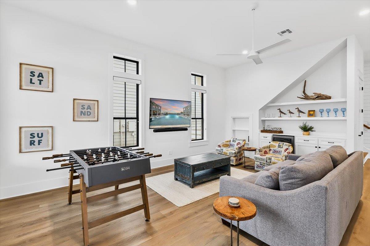 1st Floor, Living Room