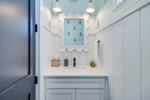 Powder Room, 1st Floor