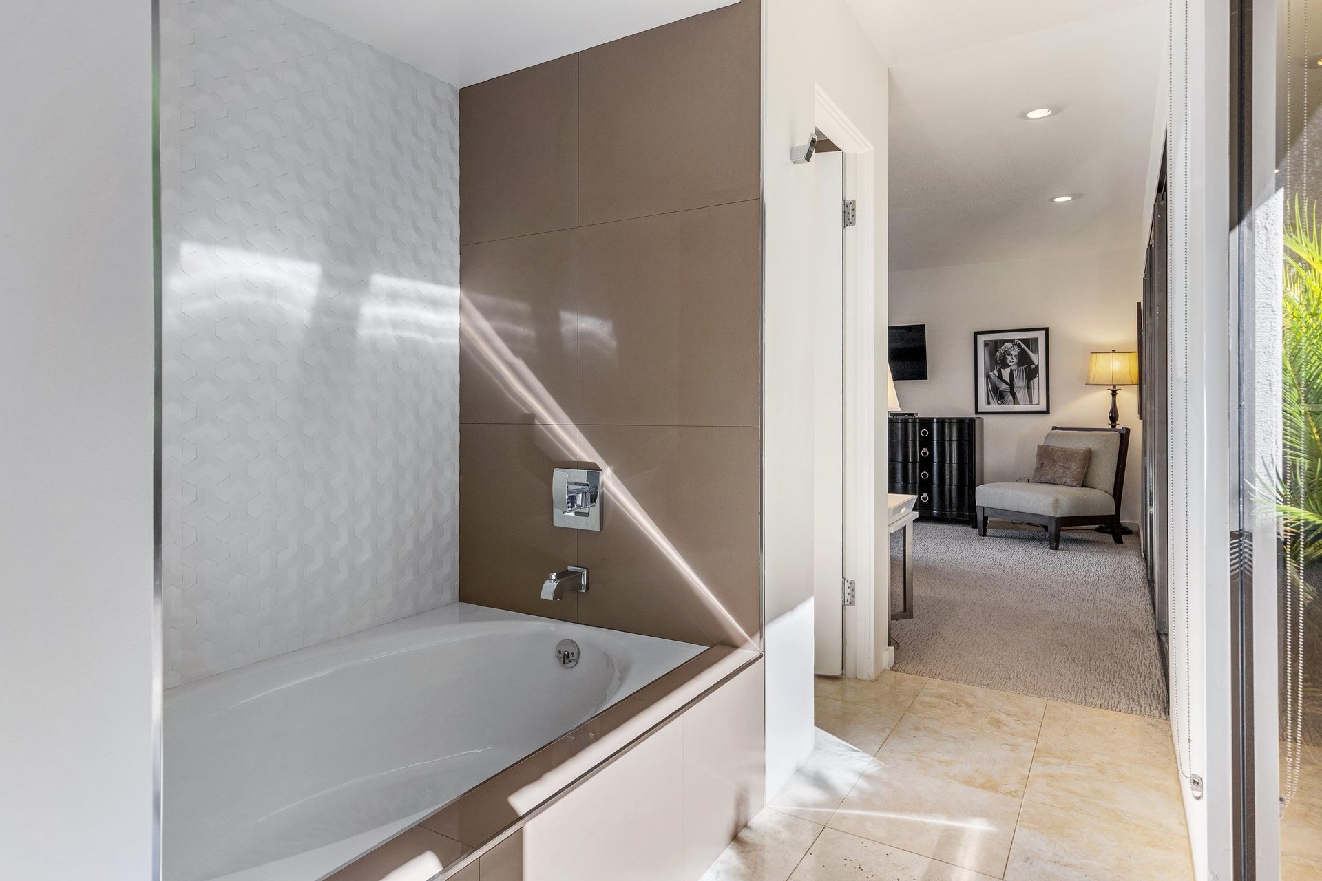 Bathtub