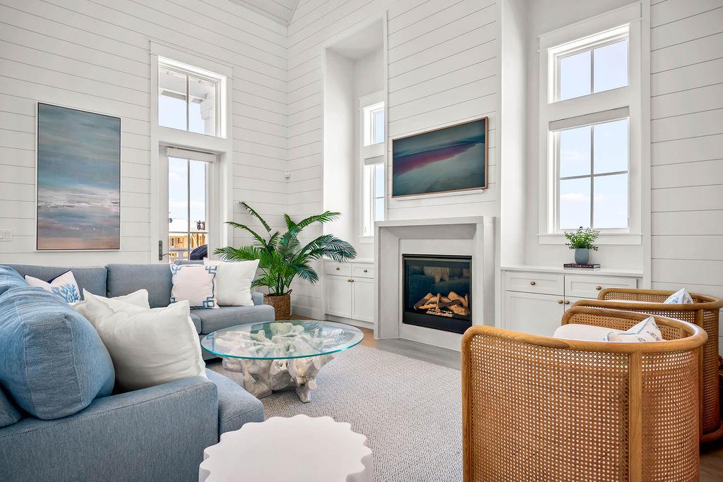2nd Floor, Main Living Room