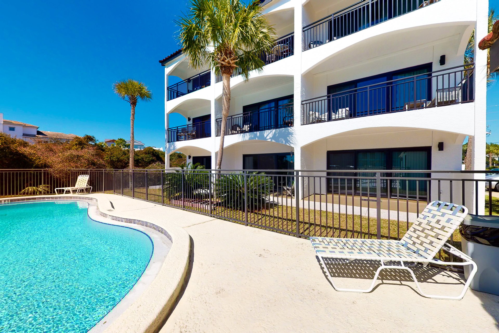 The Palms at Seagrove B6 20