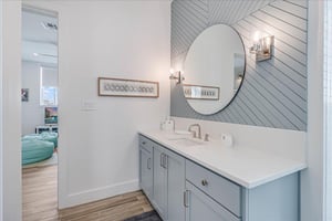 Shared Bathroom, 3rd Floor