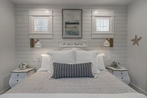 1st Floor, King Bedroom Area