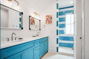 Bunk Room Bathroom, 3rd Floor