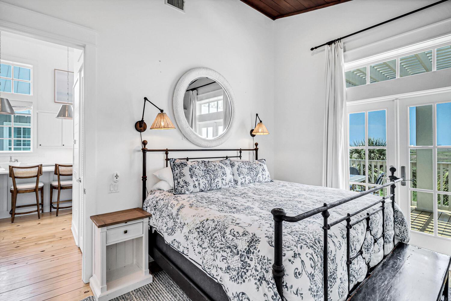 2nd Floor Primary King Suite