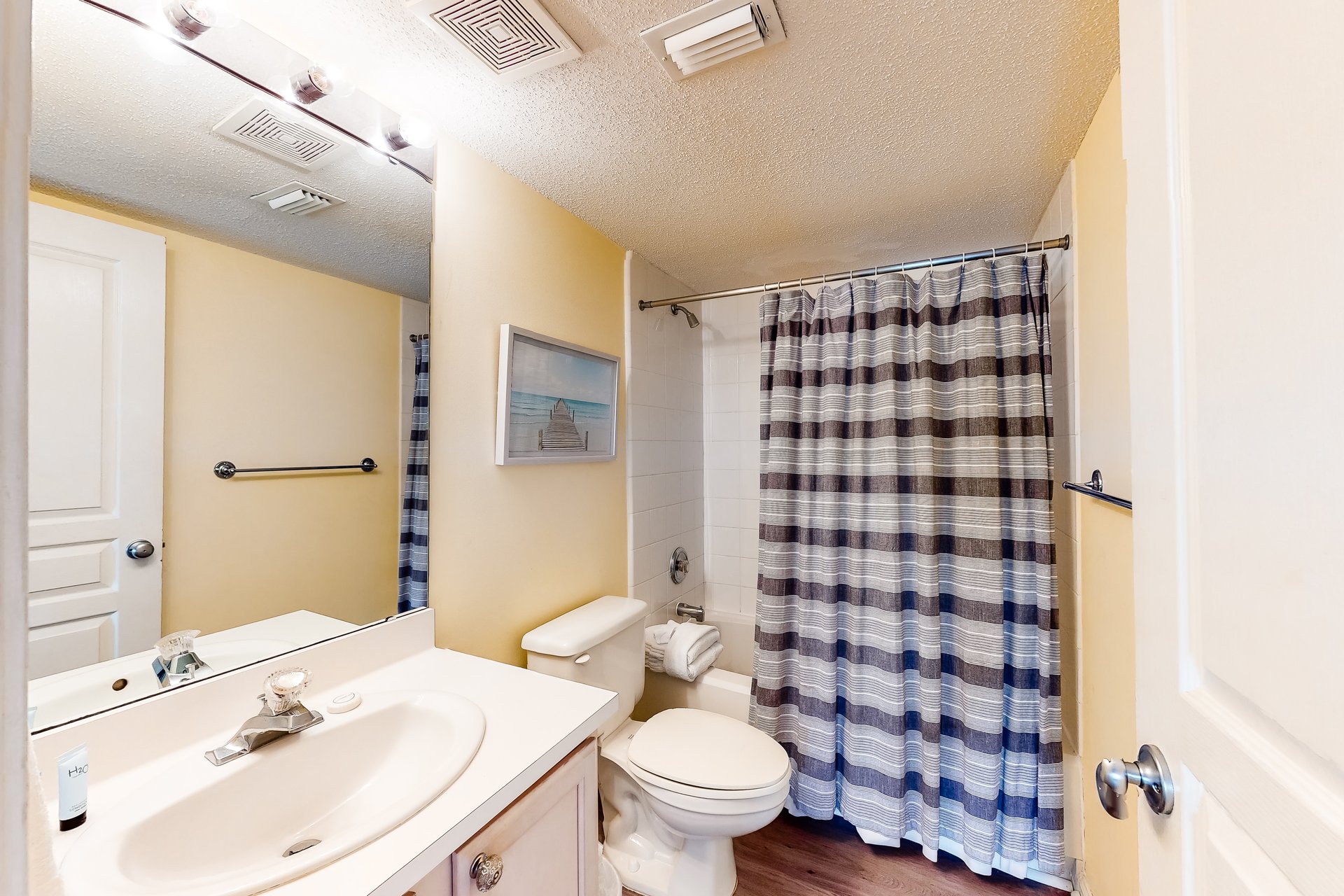 Tranquility on the Beach 410 16