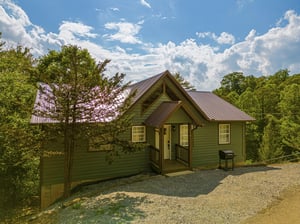 Front of Cabbyshack cabin