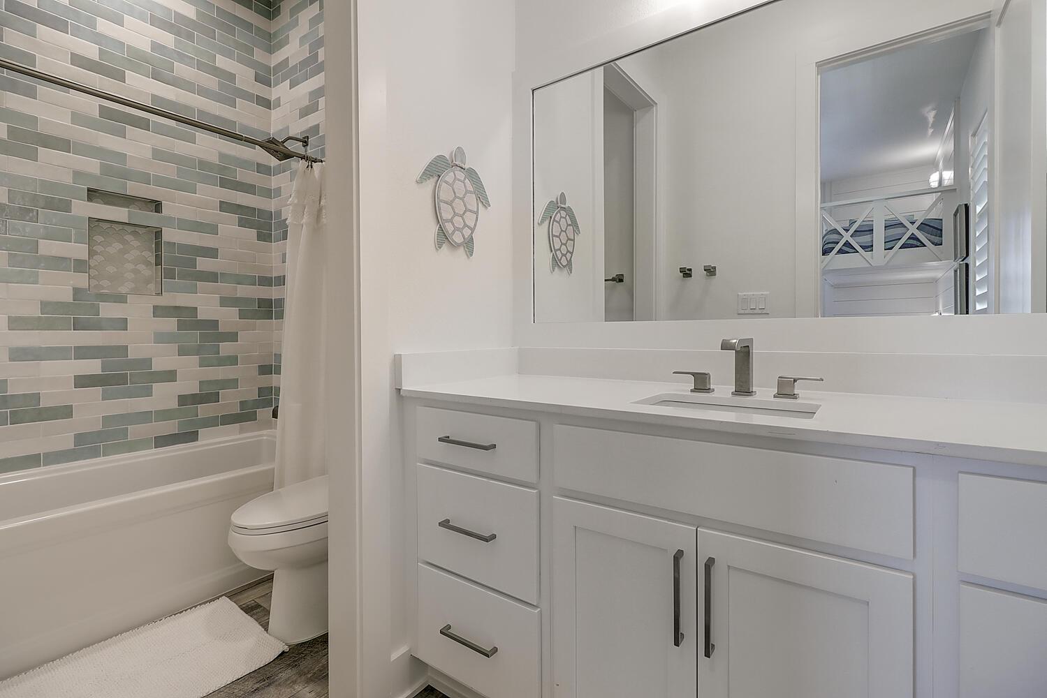 1st Floor Left Bunk Room Bathroom