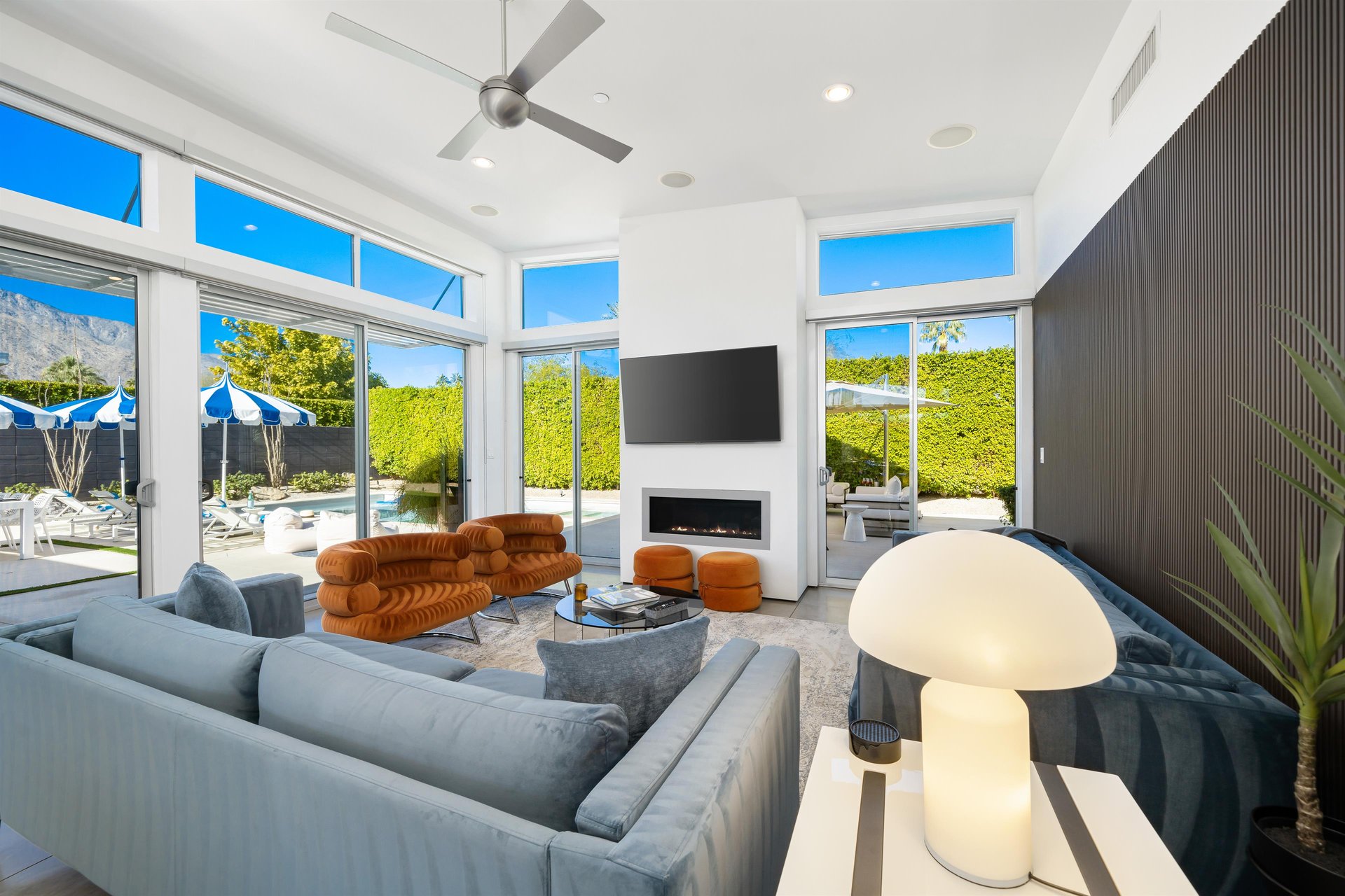 Huge windows to let natural light pour in