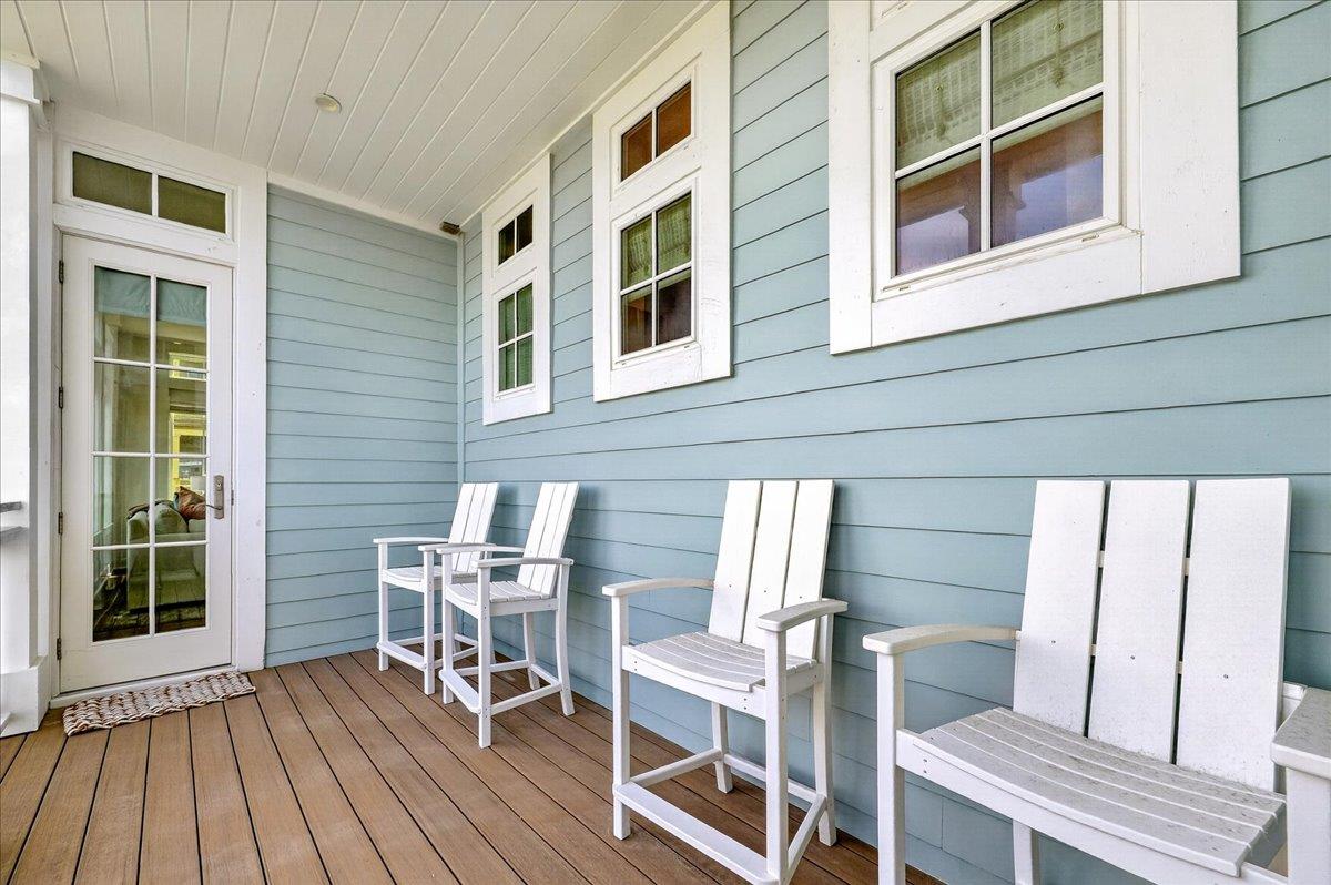Shared Balcony, 2nd Floor