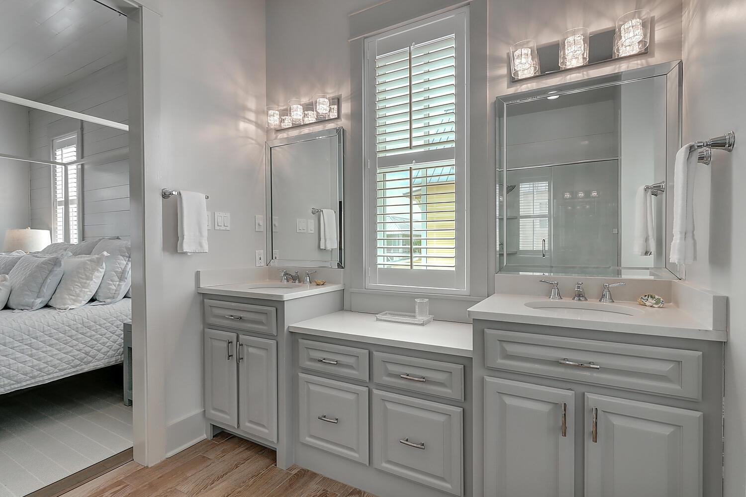 Primary King Bathroom, 2nd Floor