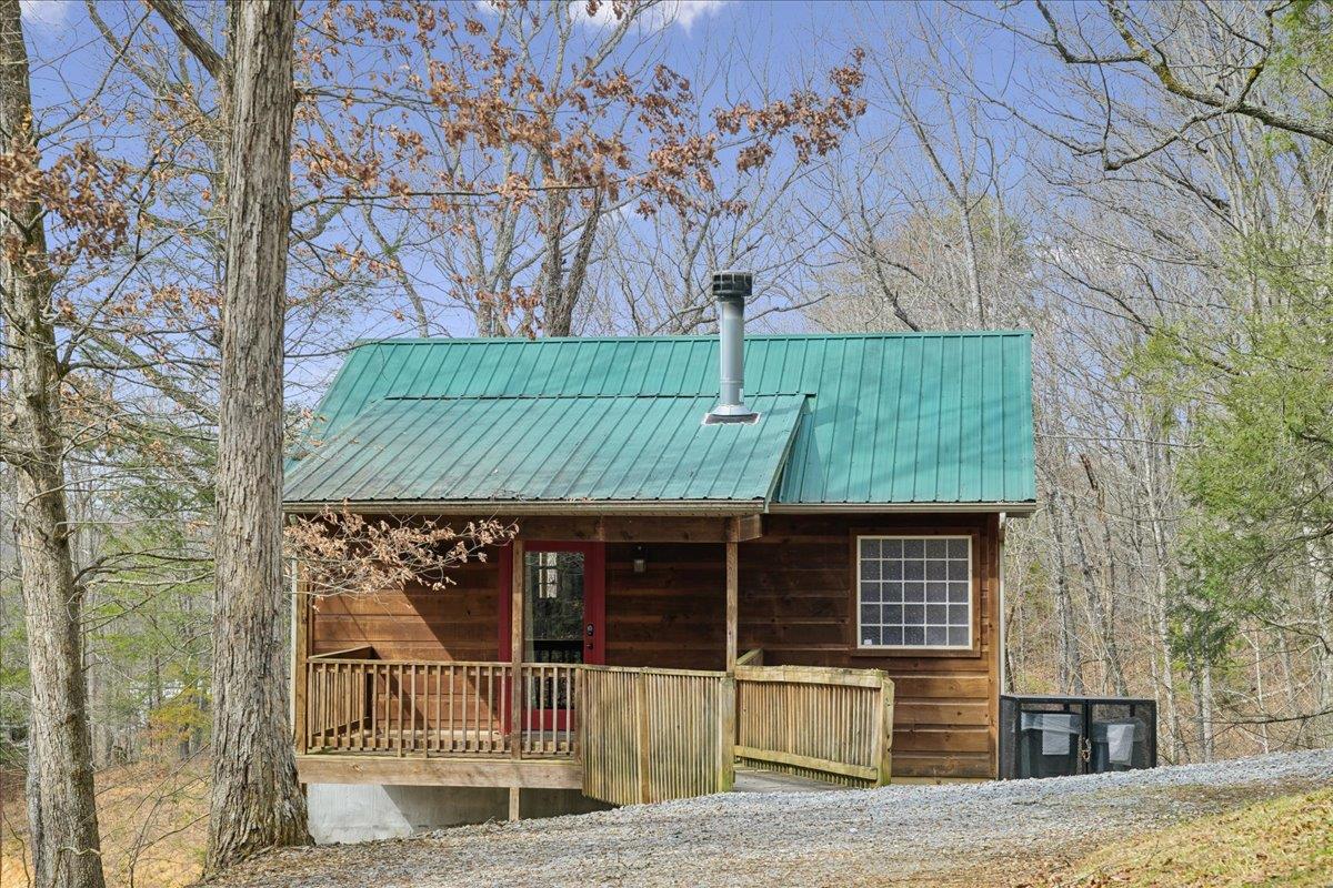 03Front Elevation