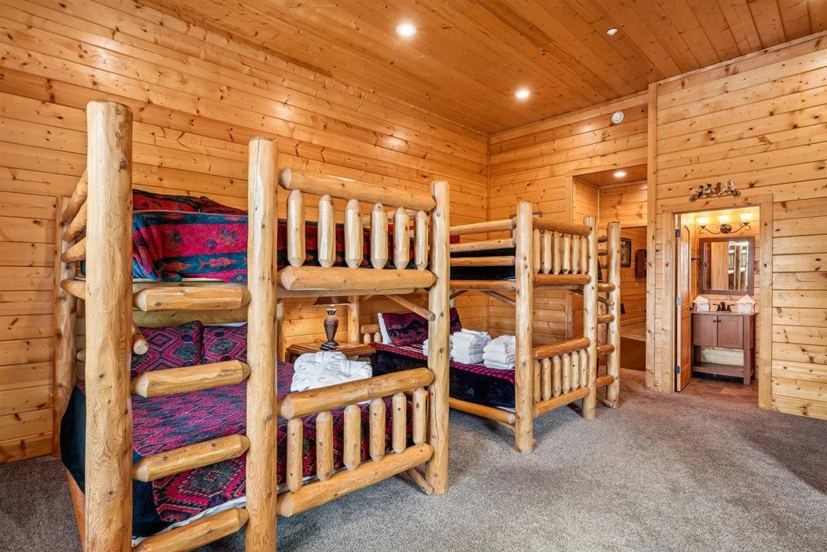 113Bedroom