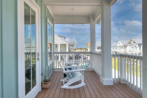 2nd Floor, Front Balcony