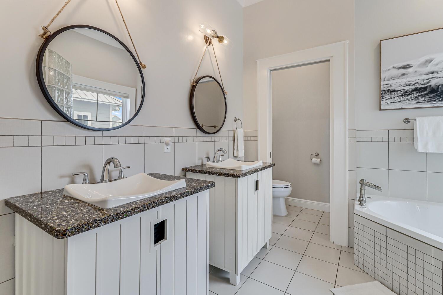 Primary King Bathroom, 2nd Floor