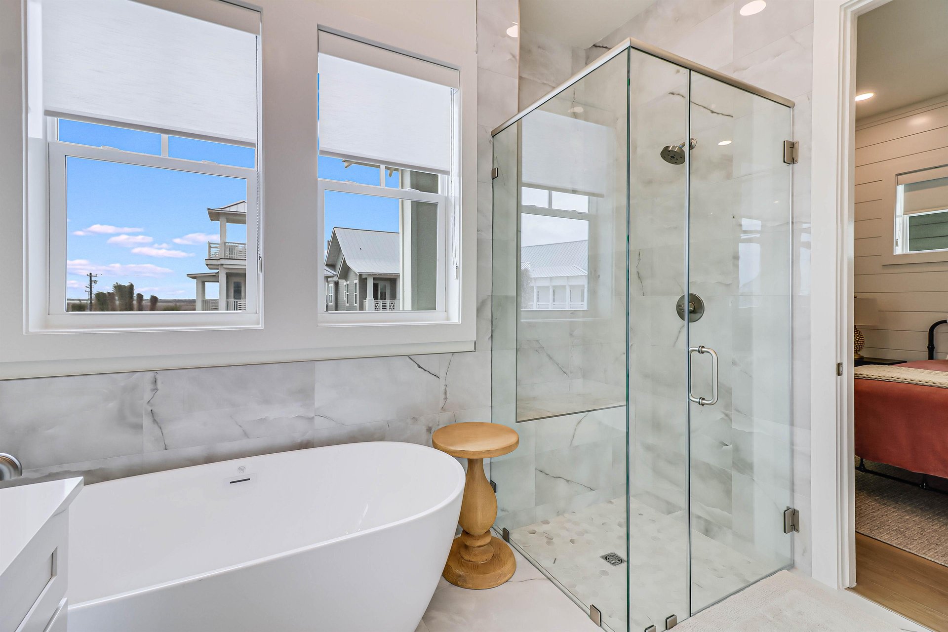 Primary King Bathroom, 2nd Floor