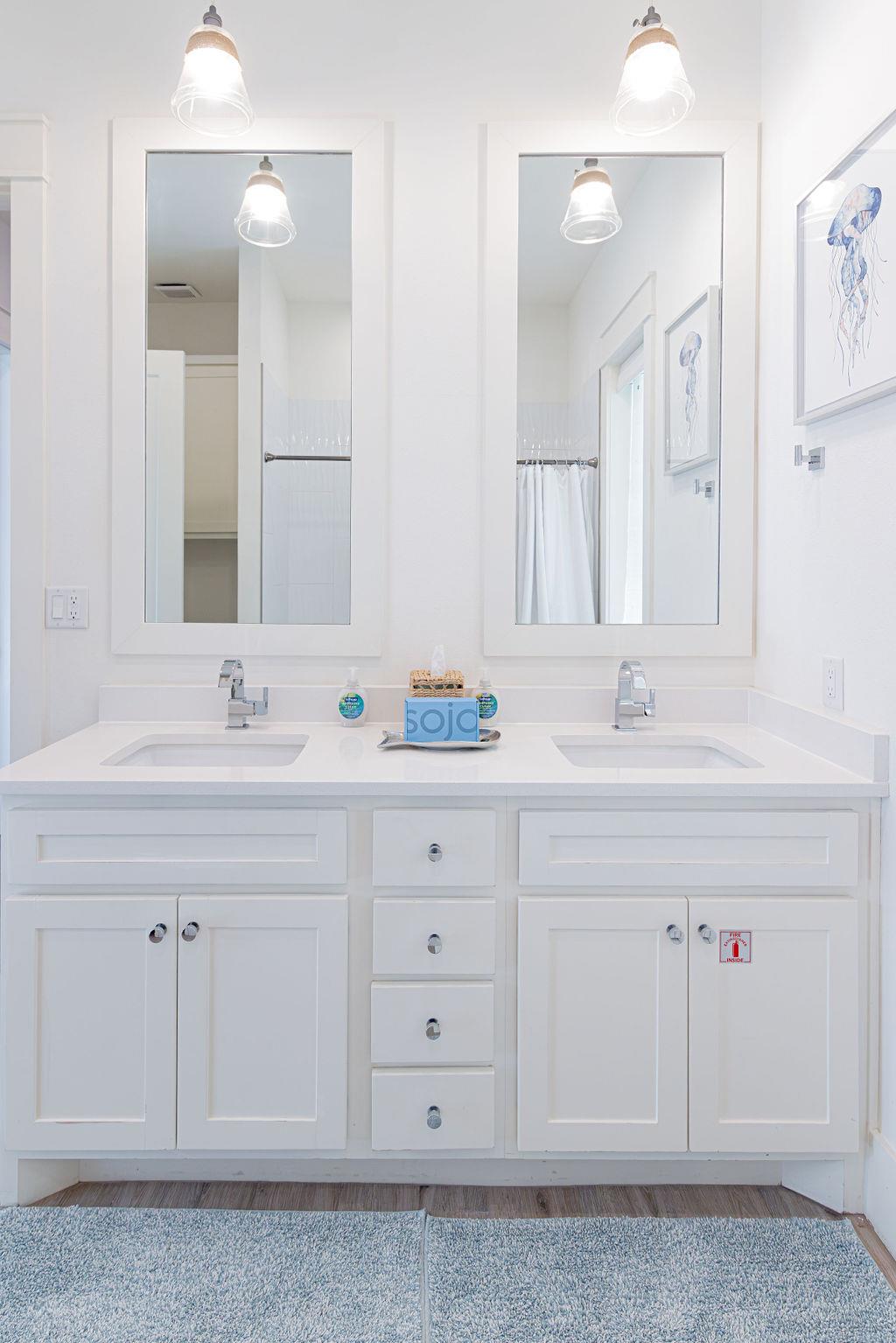 SemiPrivate Bathroom, 1st Floor