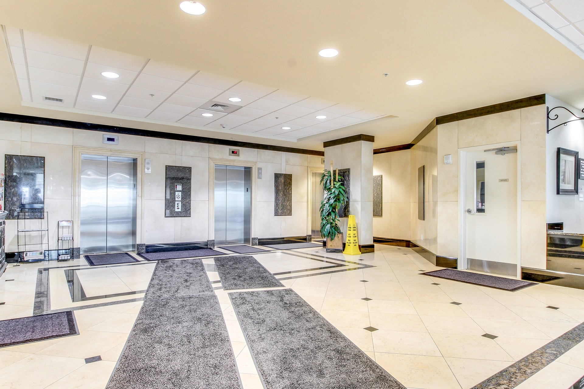 Crystal Tower 1703 39