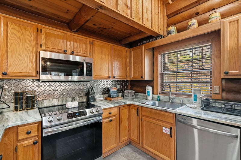 full size kitchen