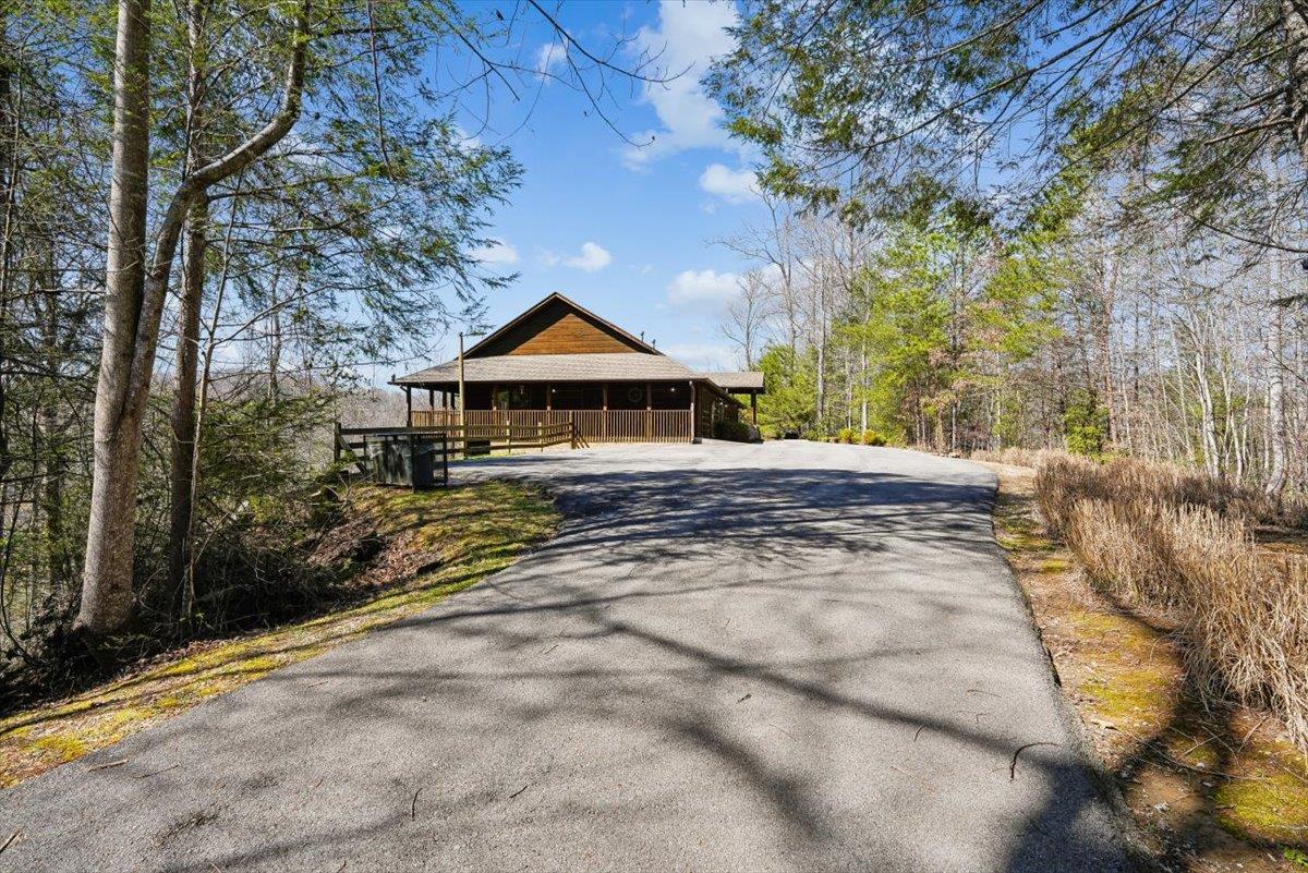 014Driveway