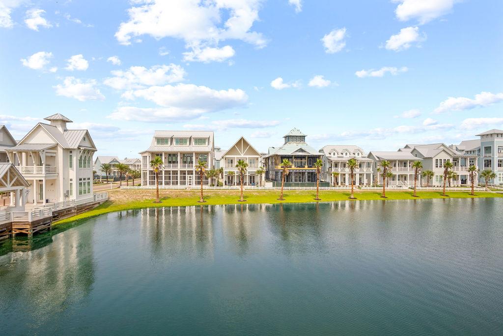 Balcony Views, 2nd Floor