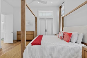 Primary King Bedroom, 2nd Floor