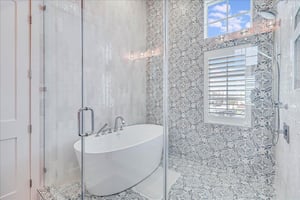 Primary King Bathroom, 2nd Floor