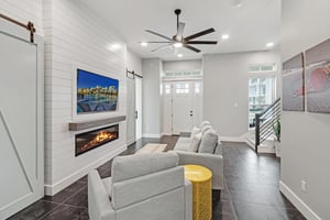 Living Area, 1st Floor