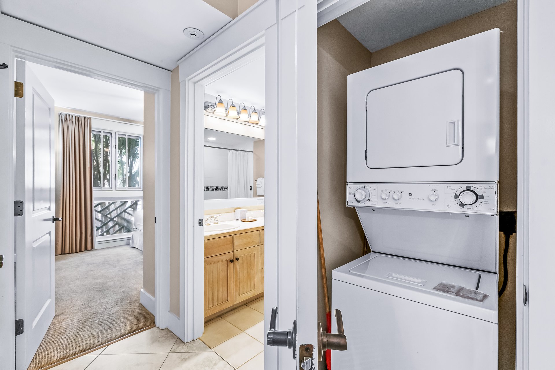 Baytowne Wharf  Market Street Inn 232  Sand amp Serenity 10