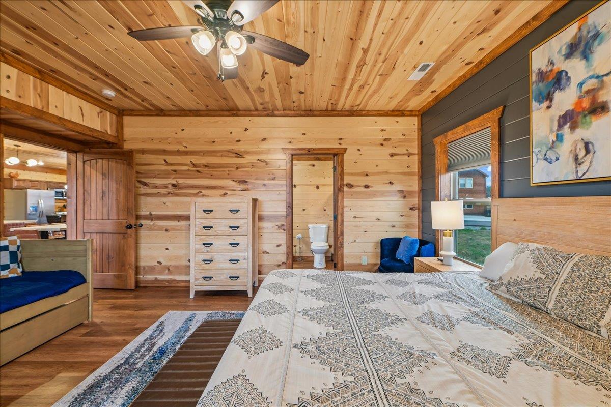 081Bedroom