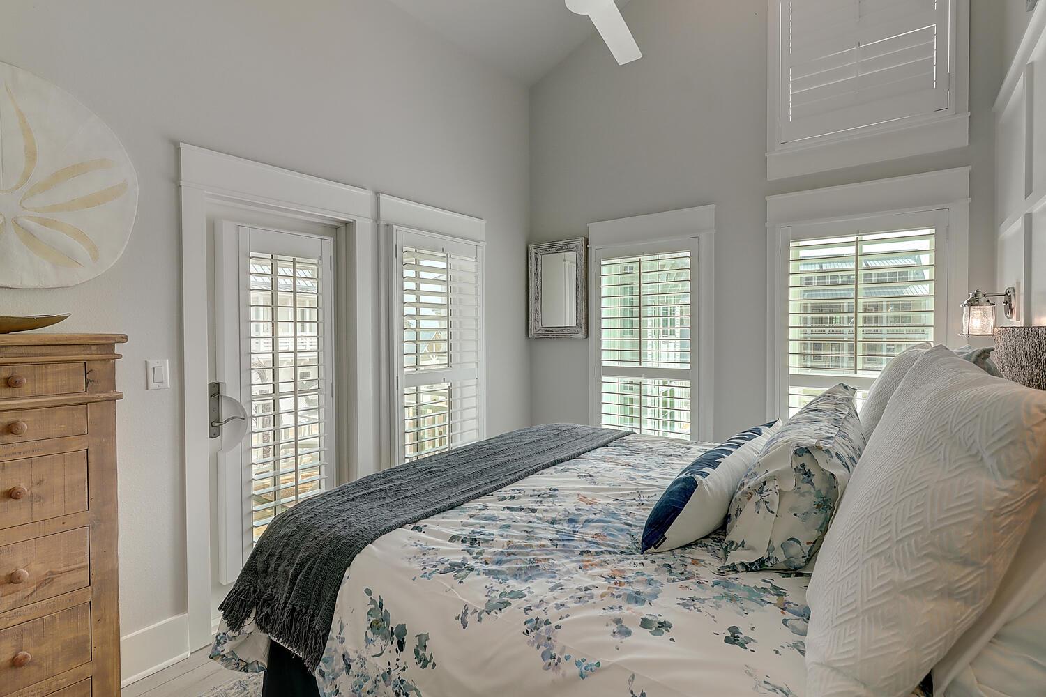 2nd Floor King Primary Suite