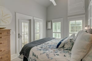 2nd Floor King Primary Suite