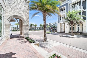 Community Shops and Restaurants, Ground Floor