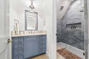 3rd Floor, Shared Bathroom