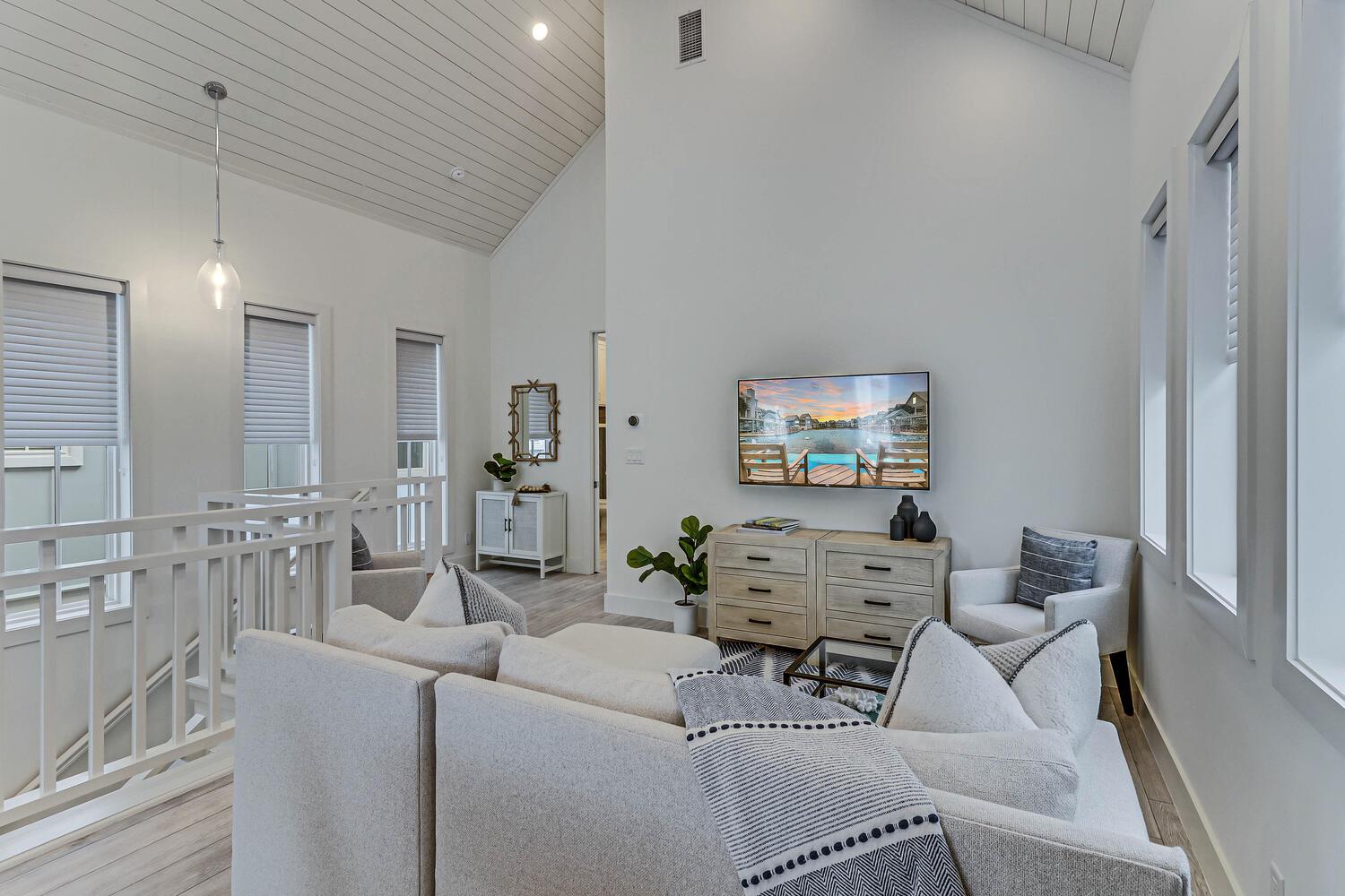 Living Area, 2nd Floor