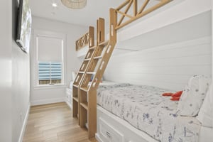 TwinQueen Bunk Room, 1st Floor