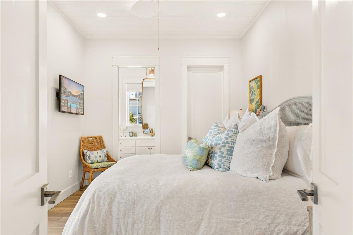Primary King Ensuite, 1st Floor