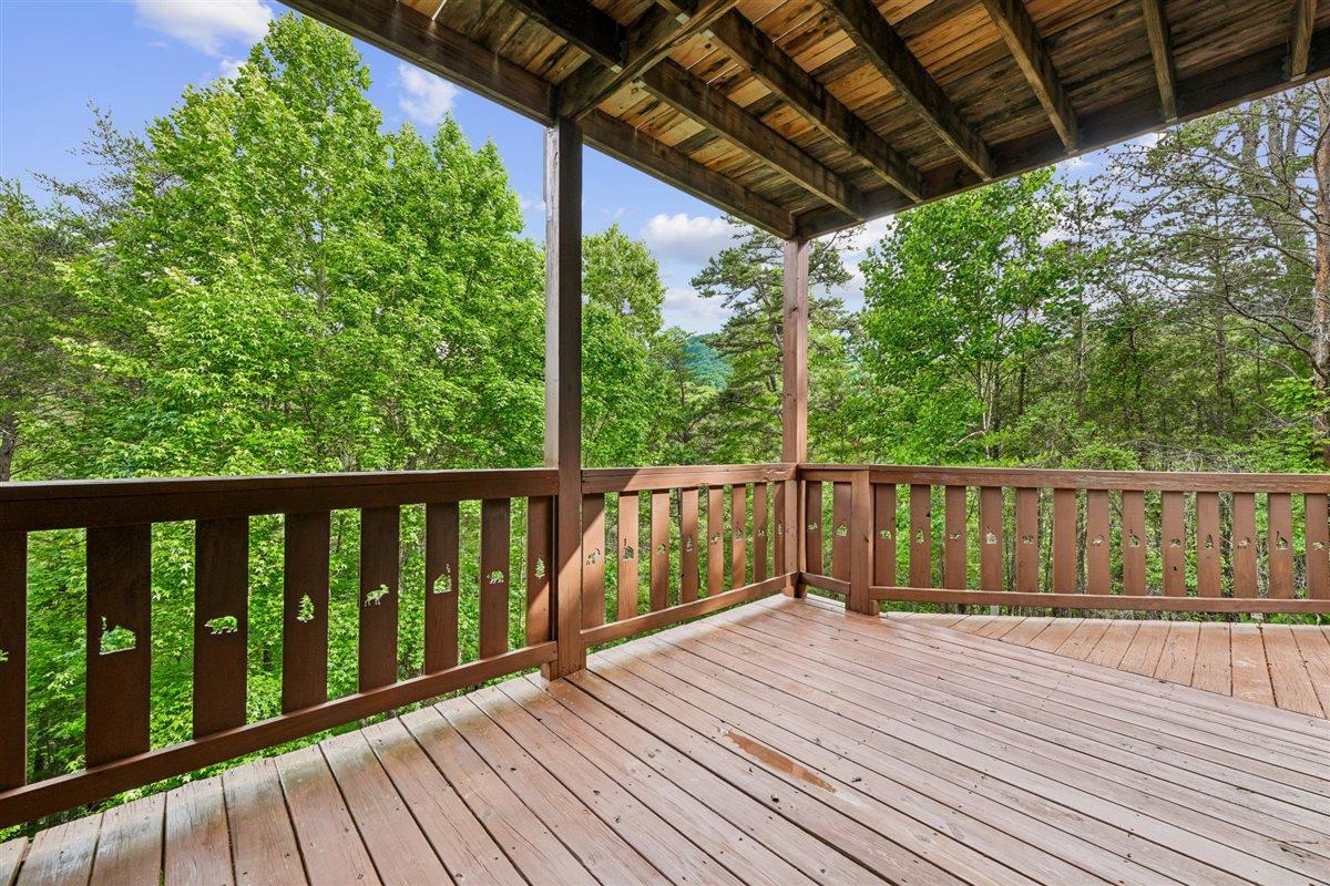 084Balcony