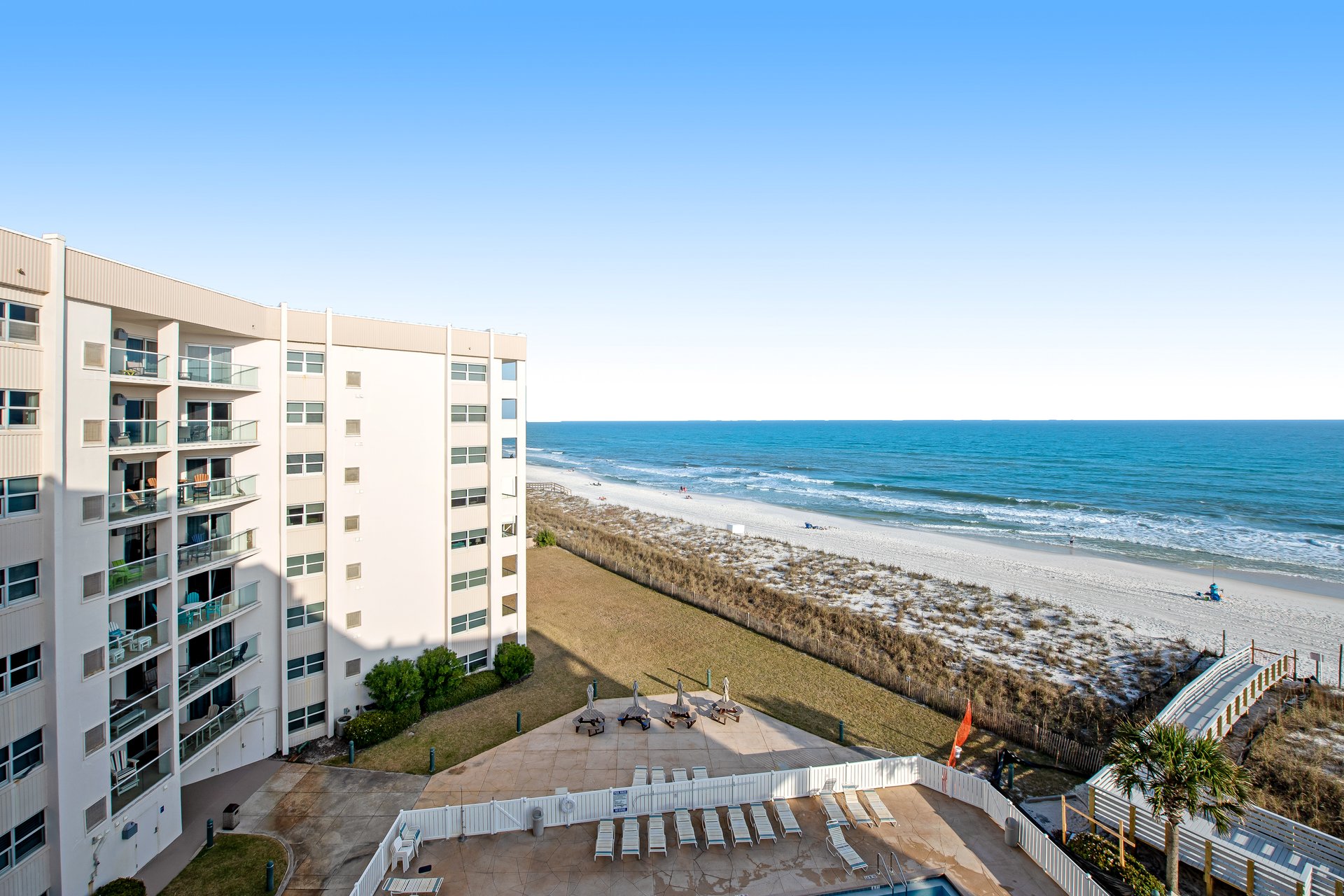 Regency Towers W 701 32