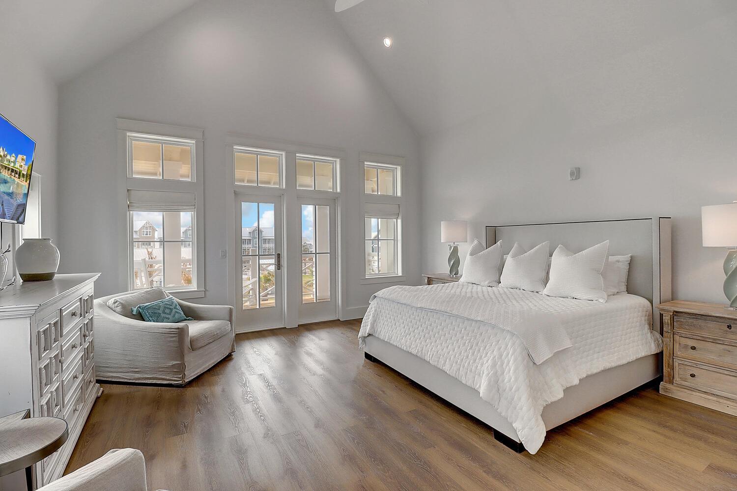 Primary Suite, 3rd Floor