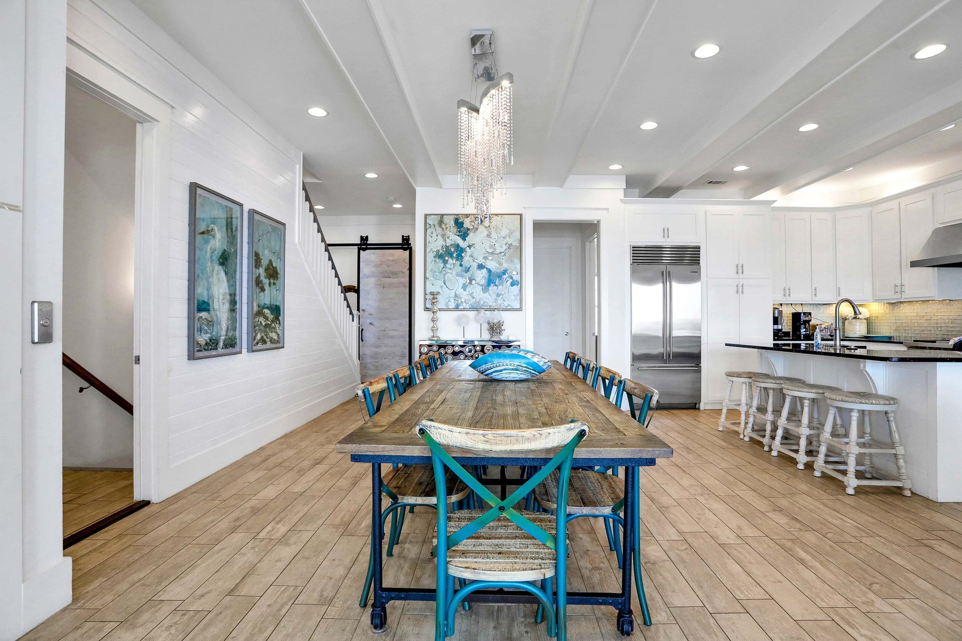 Tiffanys Beach Club 7