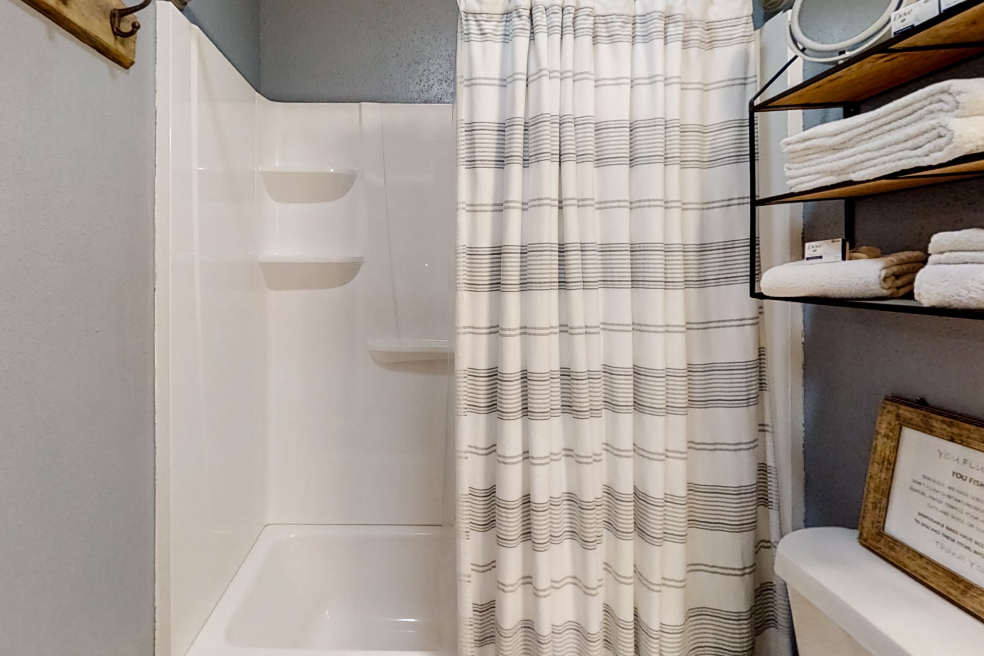 Cape Avenue Escape 21