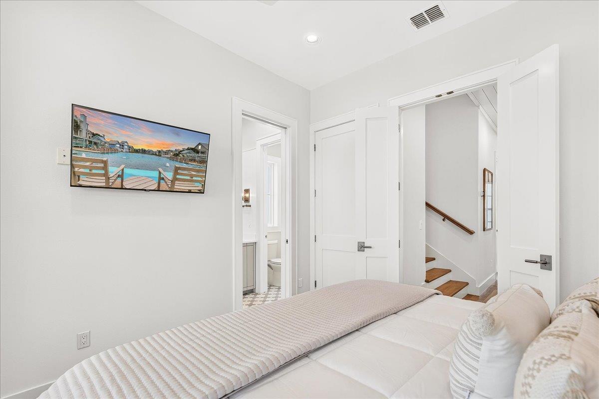 1st King Suite, 1st Floor