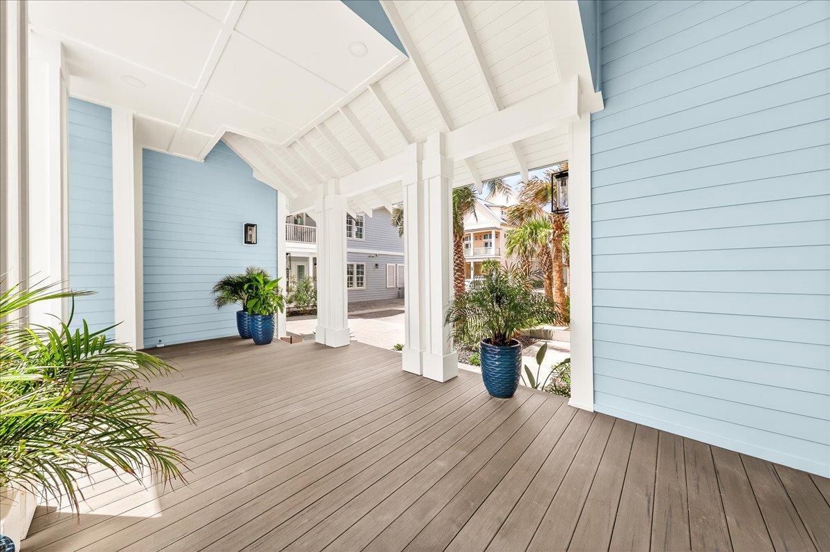 1st Floor, Front Porch