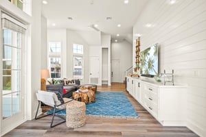 1st Floor, Living Room