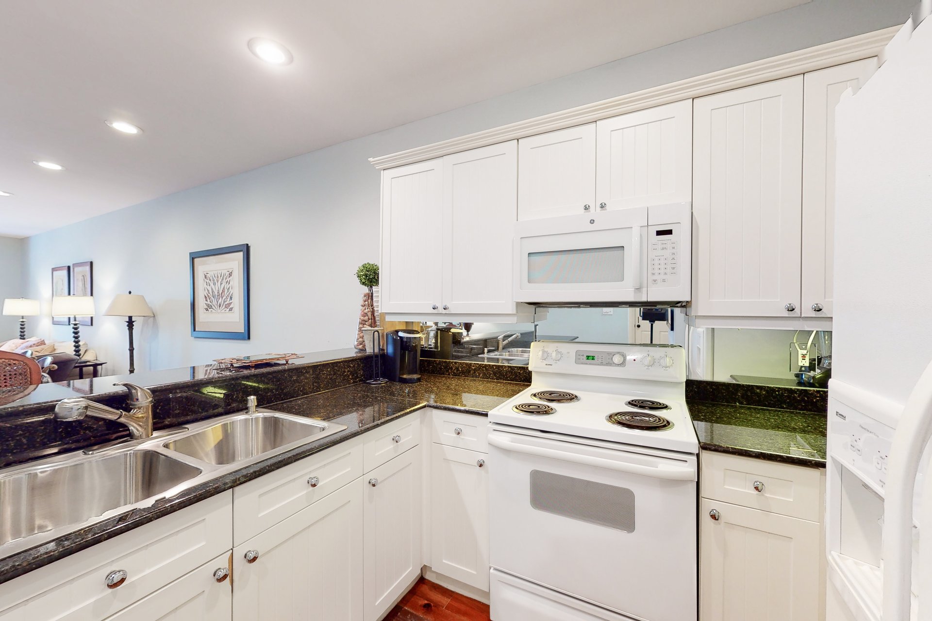 Grand Isle Getaway 205 9