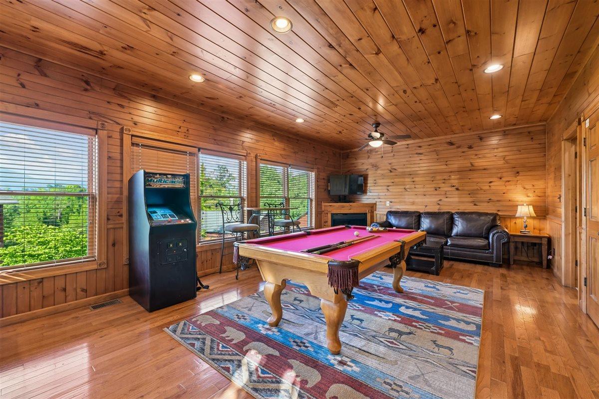 44Recreation Room