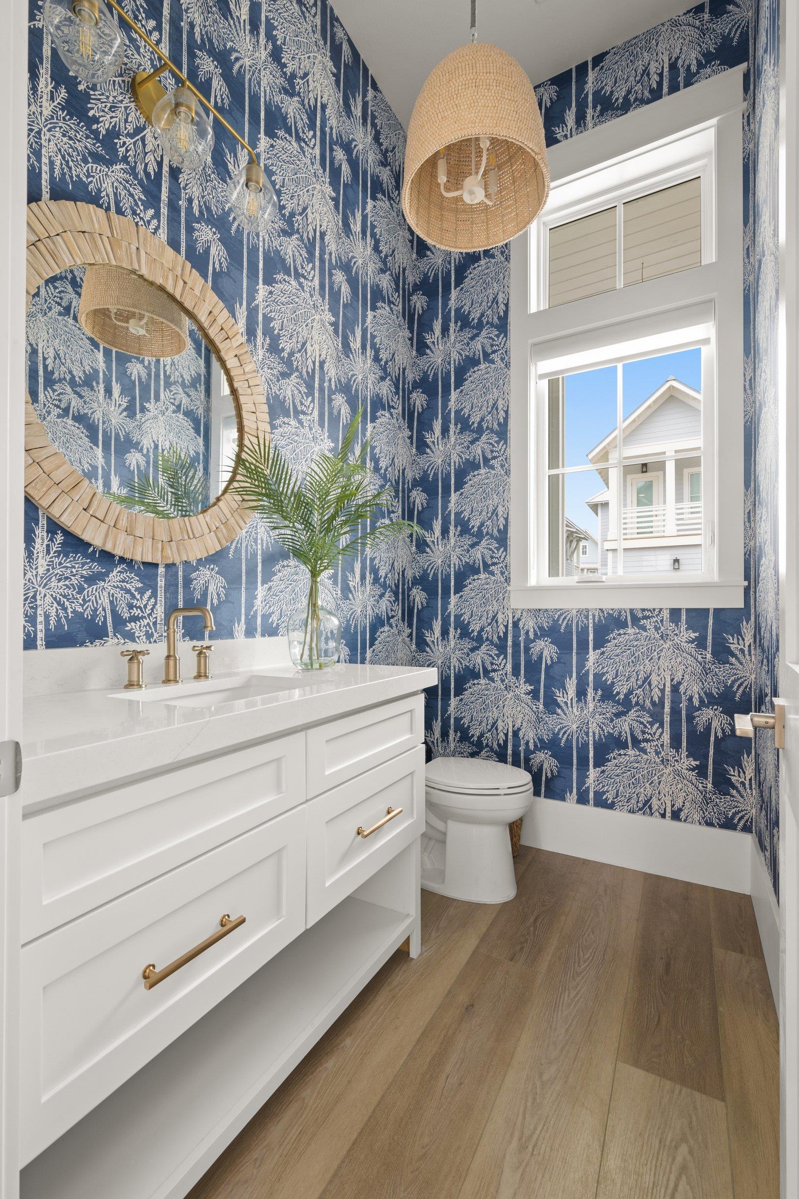 1st Floor, Shared Bathroom